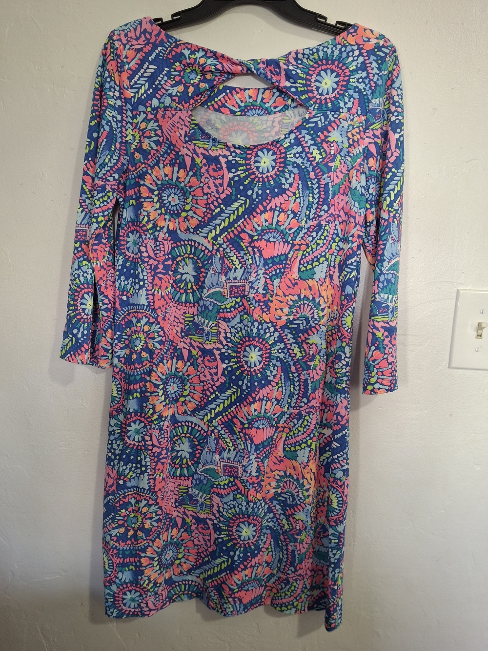 Lilly Pulitzer Blue Floral Midi Dress with Pink Accents Size M.